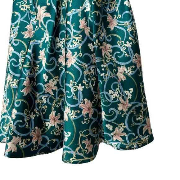 2 Piece Set Frederick's of Hollywood Babydoll Robe Size Small Lily Teal Satin - Picture 10 of 11